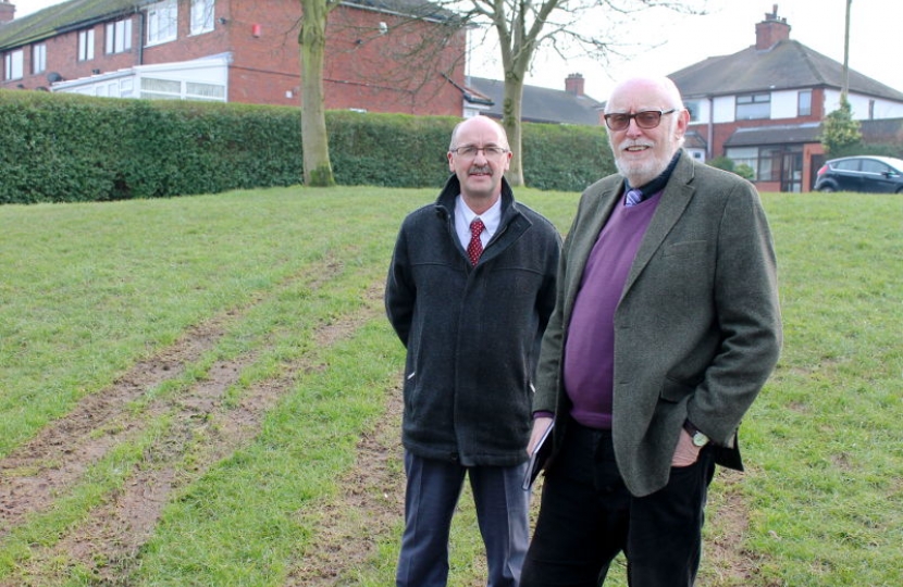 David Cooper and Cllr Trevor Johnson at St Edmunds Avenue, Wolstanton.